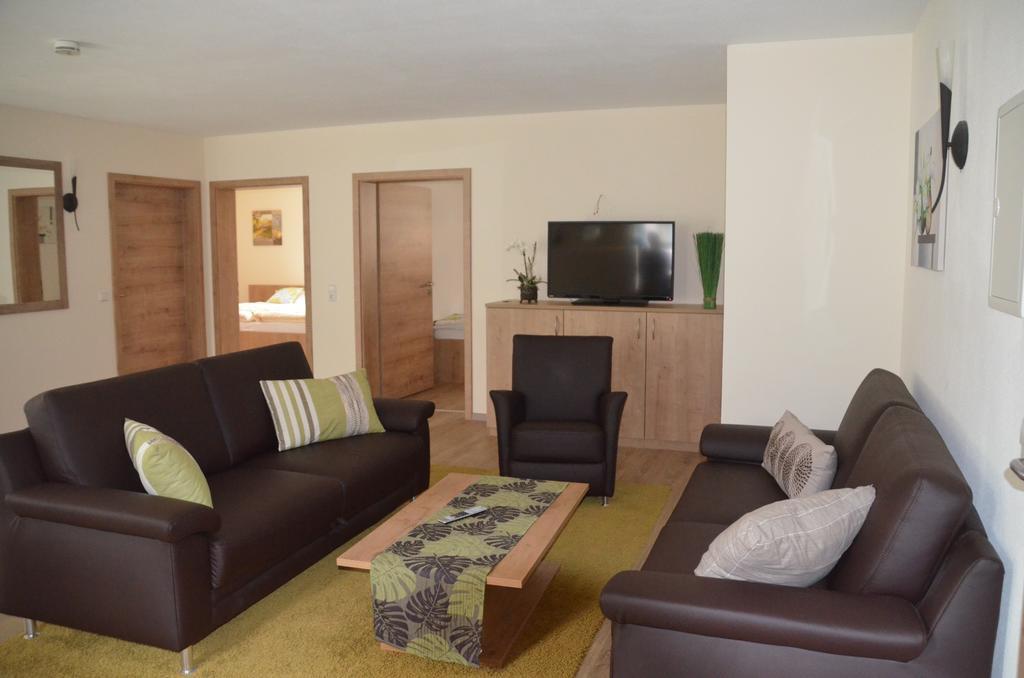 Landhotel Zum Adler Oberbechingen Quarto foto
