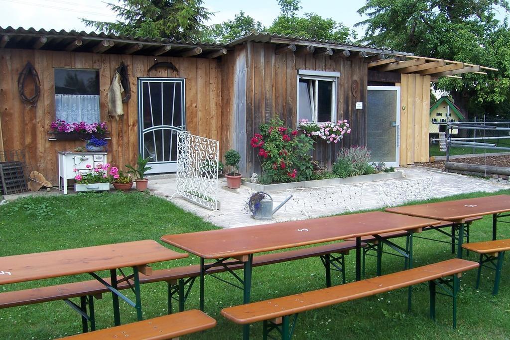 Landhotel Zum Adler Oberbechingen Exterior foto